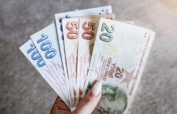 6 BANKADAN KREDİ BORÇLARINI ERTELEME KARARI 