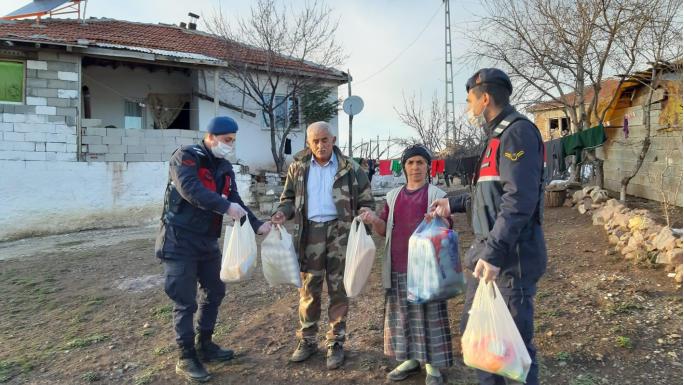KÖYLERDE JANDARMA, KENTLERDE ZABITA, YAŞLILARIN YANINDA