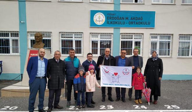 YOZGAT’TA 70 OKULA ‘BEYAZ BAYRAK’ SERTİFİKASI