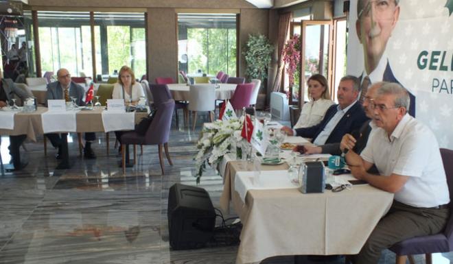 GELECEK PARTİ KURMAYLARI YOZGAT’TA KONUŞTU