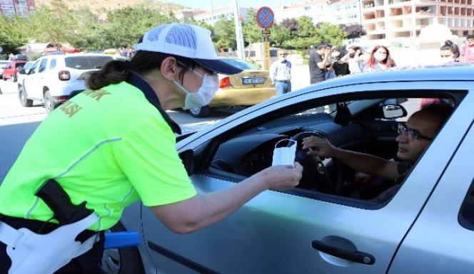 YOZGAT’IN TRAFİK MELEKLERİNDEN ‘KORONAVİRÜS’ DENETİMİ