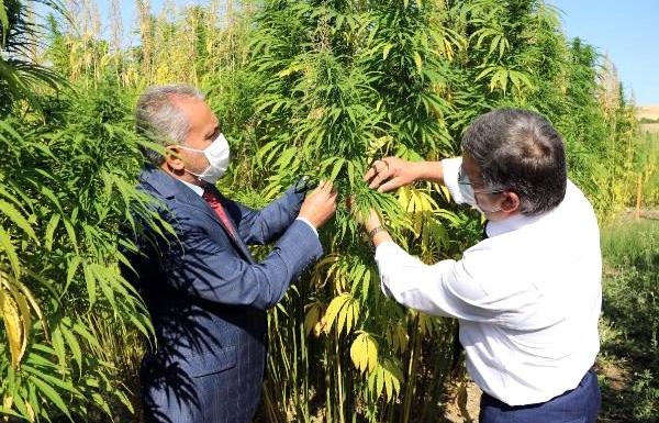 REKTÖR’DEN İDDİALI HEDEF : YERLİ OTOMOBİLİN BATARYASINI ÜRETECEĞİZ