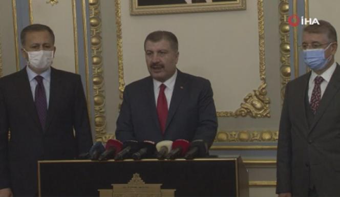 Bakan Koca: 'Gelinen nokta daha kuralcı ve disiplinli olmamızı zorunlu kılmaktadır'