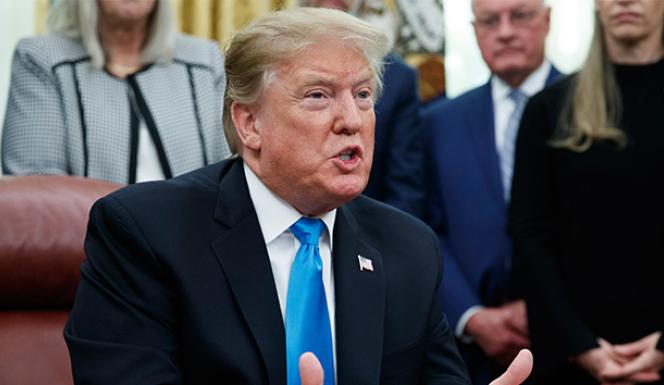 Temsilciler Meclisi'nde Trump'ın azil sürecini başlatacak madde kabul edildi