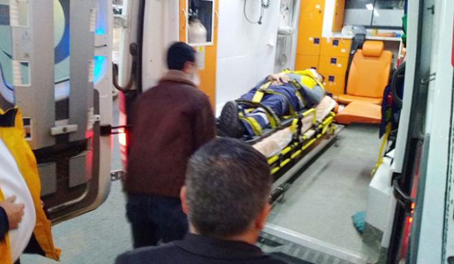 YERKÖY’DE AMBULANS KAMYONETLE ÇARPIŞTI: 3 KİŞİ YARALANDI