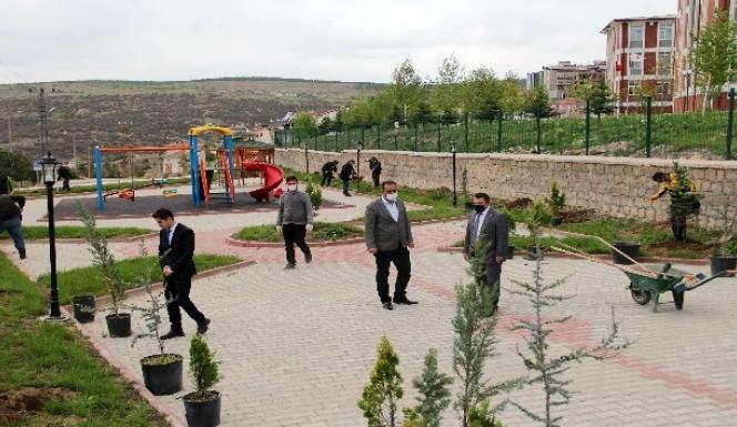 AKDAĞMADENİ İLÇESİNDE YEŞİL ALAN SEFERBERLİĞİ