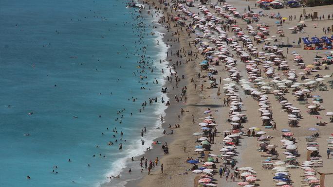 Fethiye’nin nüfusu bayramda 1 milyonu geçti