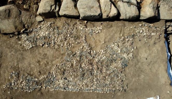 DÜNYANIN EN ESKİ MOZAYİĞİ UŞAKLIHÖYÜK KAZILARINDA ORTAYA ÇIKTI