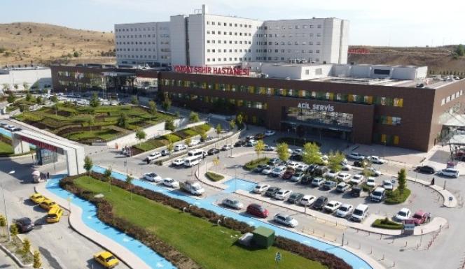 MESAJLA HASTANEDE İŞ VAADEREK 50 KİŞİYİ DOLANDIRDILAR