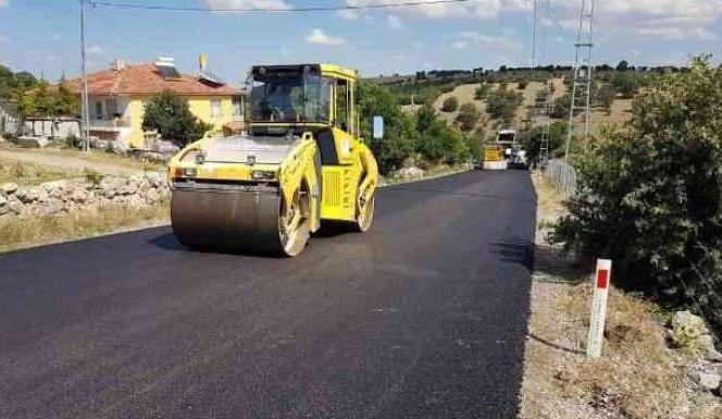 YOZGAT’IN KÖY YOLLARINDA SICAK ASFALT DÖNEMİ