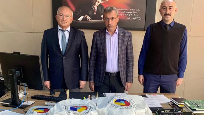 SORGUN TİCARET ODASINDAN 716 ÖĞRENCİYE  MONT YARDIMI