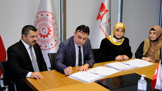 AKDAĞMADENİNE MODERN BİR MAKARNA FABRİKASI KURACAKLAR