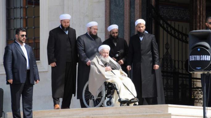 İsmailağa Cemaatinin lideri Mahmut Ustaosmanoğlu hayatını kaybetti