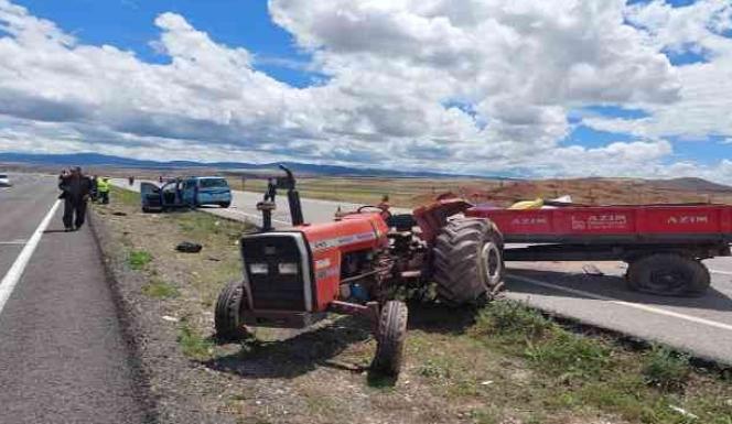 YERKÖY’DE TRAFİK KAZASI: 1’İ AĞIR 3 YARALI