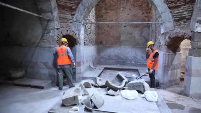 BAŞÇAVUŞ ÇİFTE HAMAMINDA RESTORASYON ÇALIŞMALARI BAŞLADI