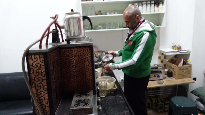 DERNEK BAŞKANINDAN TARAFTARLARA UCUZ ÇAY KAMPANYASI