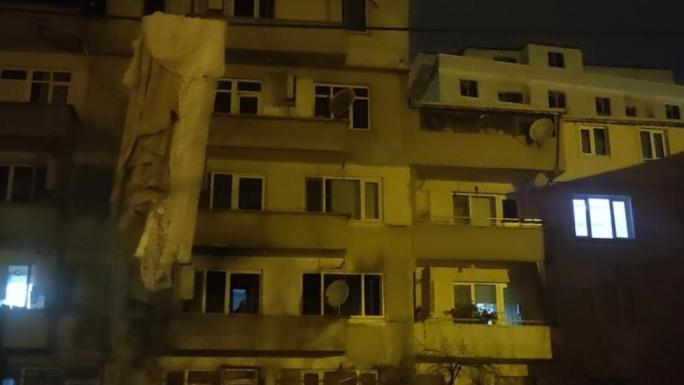 Bursa’da 5 katlı binanın 2. katında doğal gaz patlaması sonucu yangın çıktı