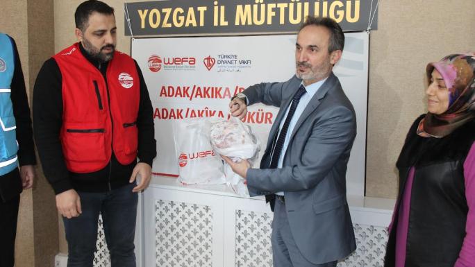 YOZGAT MÜFTÜLÜĞÜNDE İHTİYAÇ SAHİBİ AİLELERE ET DAĞITIMI