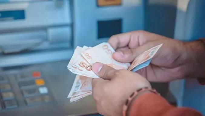 İŞÇİ VE MEMUR EMEKLİLERİNİN MAAŞI BU AY ERKEN ÖDENECEK