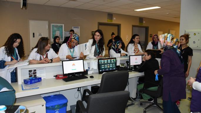  ŞEHİR HASTANESİNDE BAŞHEKİM KOZAN’DAN VERİMLİLİK DENETİMİ