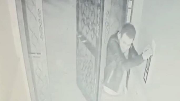 Madde Bağımlısı genç evi yakıp, yöneticiyi tornavida ile yaraladı