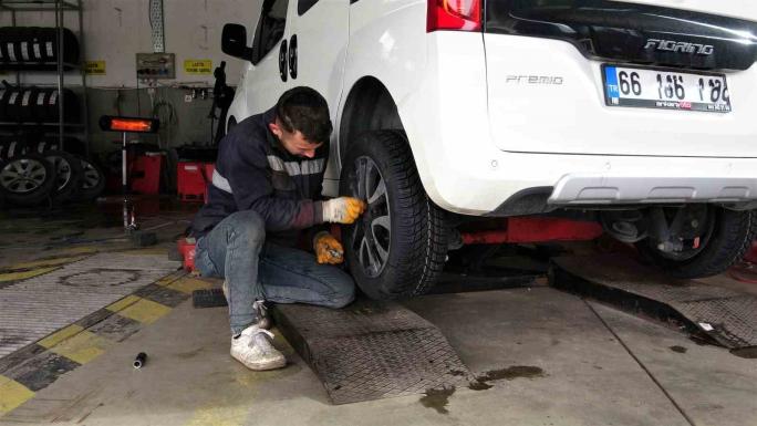 YOZGAT’TA KIŞ LASTİKLERİNİN DEĞİŞİM ÜCRETİ: 250 İLA 600 TL