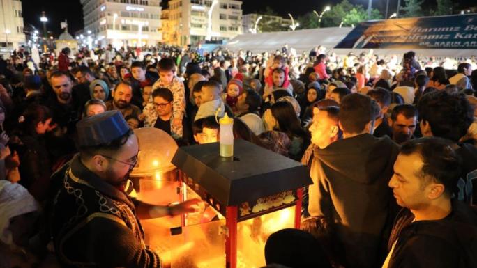 ÖNCE İFTAR, SONRA DA ÇOCUKLARA ÖZEL İFTAR EĞLENCE ETKİNLİĞİ