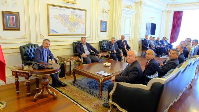 AK PARTİLİ İL MECLİS HEYETİNDEN VALİ ÖZKANA NEZAKET ZİYARETİ