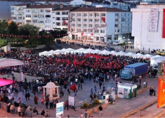 15 TEMMUZ CUMHURİYET ALANINDA DA COŞKUYLA KUTLANACAK