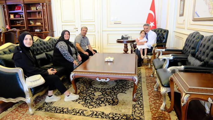 VALİ ÖZKAN’DAN ŞEHİT EVLADINA SICAK İLGİ