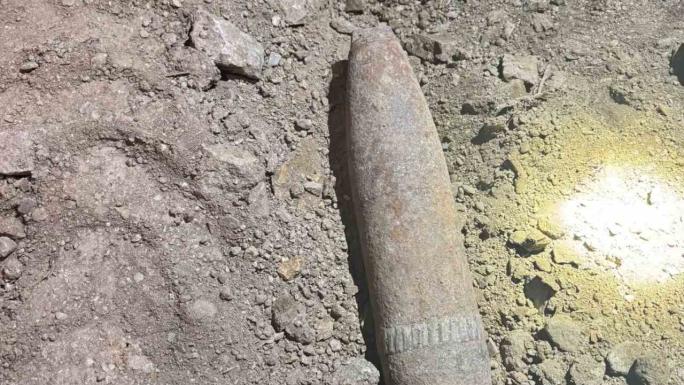 TARLADA BULUNAN PATLAMAMIŞ TOP MERMİSİ İMHA EDİLDİ 