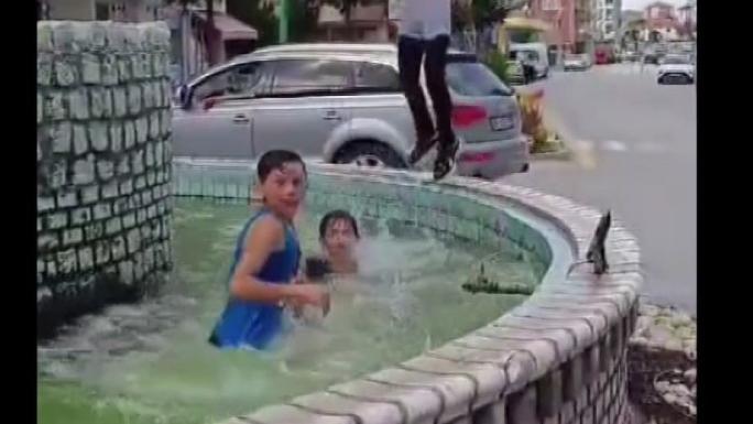 YOZGAT’TA ÇOCUKLARIN SÜS HAVUZUNDA TEHLİKELİ OYUNU 