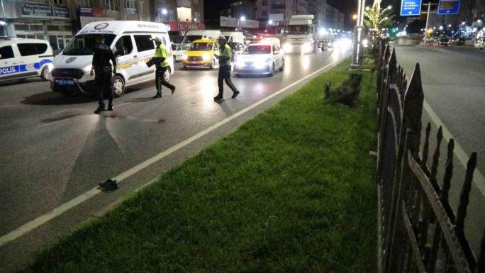 ŞEHİR MERKEZİNDE FECİ KAZA..14 YAŞINDAKİ ÇOCUK HAYATINI KAYBETTİ