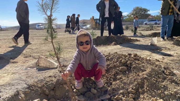 YOZGATIN MUTAFOĞLU BÖLGESİNDE "BİR DİKİLİ AĞACIM VAR' PROJESİ