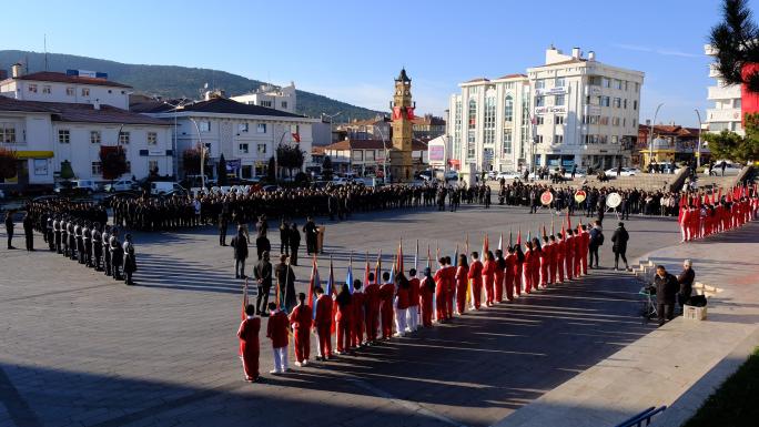 ULU ÖNDER ATATÜRK , YOZGAT’TA  DA SAYGI VE MİNNETLE ANILDI
