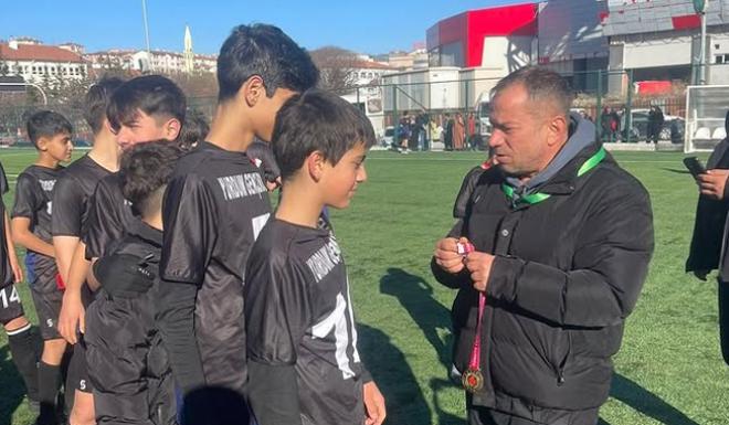 YOZGAT U/14 ALT YAPI LİGİNDE ŞAMPİYONLUĞA ‘YURDUMSPOR’ ULAŞTI