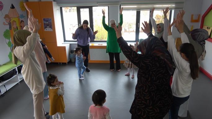 BEBEK VE ÇOCUK KÜTÜPHANESİ, 0-6 YAŞ ARASI ÇOCUKLARA HİZMET VERİYOR