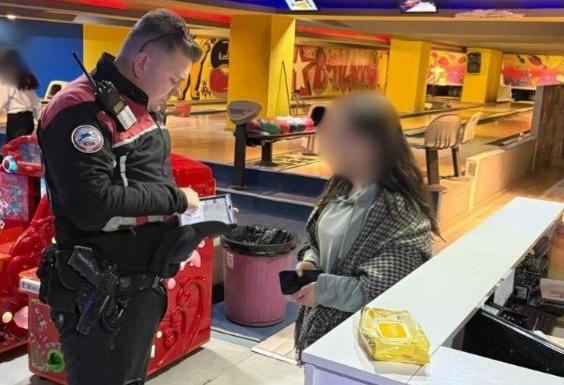 YOZGAT’TA POLİS EKİPLERİ OKUL VE ÇEVRELERİNDE DENETİM YAPTI