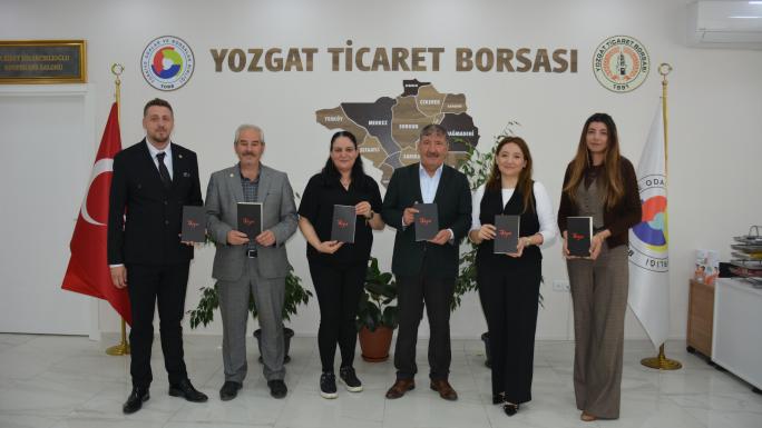 TİCARET BORSASI PERSONELİNE KİTAP OKUMA ALIŞKANLIĞI KAZANDIRIYOR