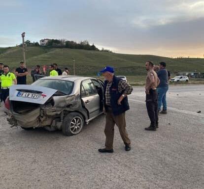 SARIKAYA’DA İKİ ARAÇ ÇARPIŞTI: 1 YARALI 