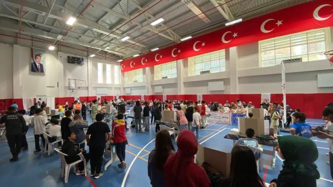 YOZGATLI GENÇLER ROBOTİK KODLAMA İLE GELECEĞİN TEKNOLOJİSİNİ ÖĞRENİYOR