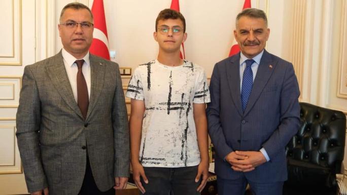 YOZGATLILARI GURURLANDIRAN LGS ŞAMPİYONUNU KUTLADILAR