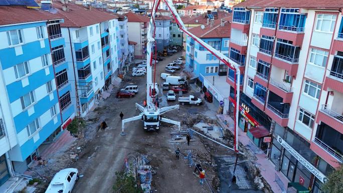 AKDAĞMADENİ İLÇESİNDE ALT YAPI HATLARI YENİLENİYOR