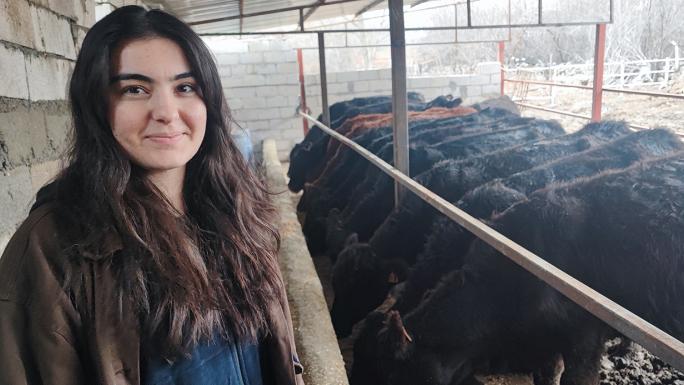 ATAMA BEKLERKEN HAYVANCILIĞA BAŞLADI