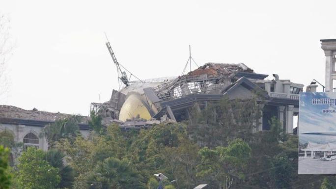 TAYLAND, TRUMP'IN ATEŞKES AÇIKLAMASINA RAĞMEN KAMBOÇYA'YI F-16'LARLA VURDU