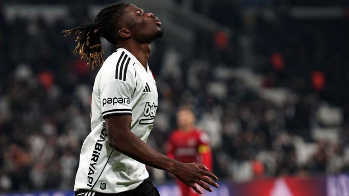 BEŞİKTAŞ BÜYÜK MAÇLARDA SKORU KORUYAMIYOR