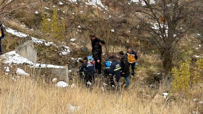 YOZGAT’TA MOTOSİKLETLİ SÜRÜCÜ ŞARAMPOLE YUVARLANDI