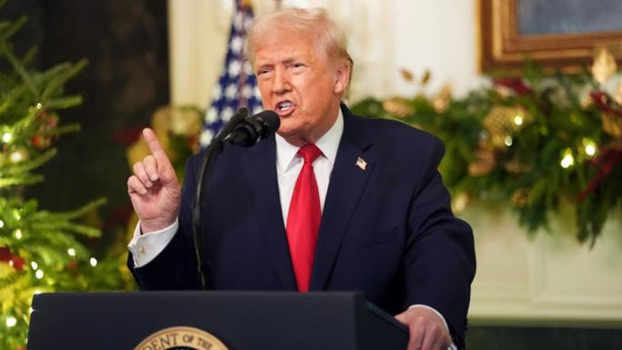 TRUMP'TAN GÜMRÜK VERGİLERİNDEN ELDE EDİLEN GELİRLE ABD ASKERİNE BİN 776 DOLAR İKRAMİYE