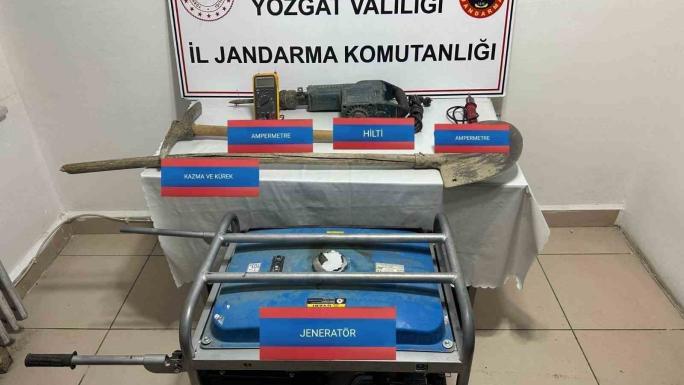 YOZGAT’TA KAÇAK KAZI YAPARKEN SUÇÜSTÜ YAKALANDI