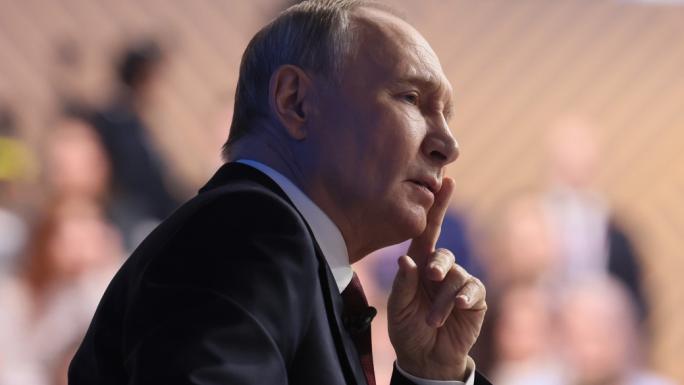 PUTİN: &QUOT;BATI, BİZE KARŞI SAYGILI OLURSA ASKERİ OPERASYONLARA GEREK KALMAZ&QUOT; 